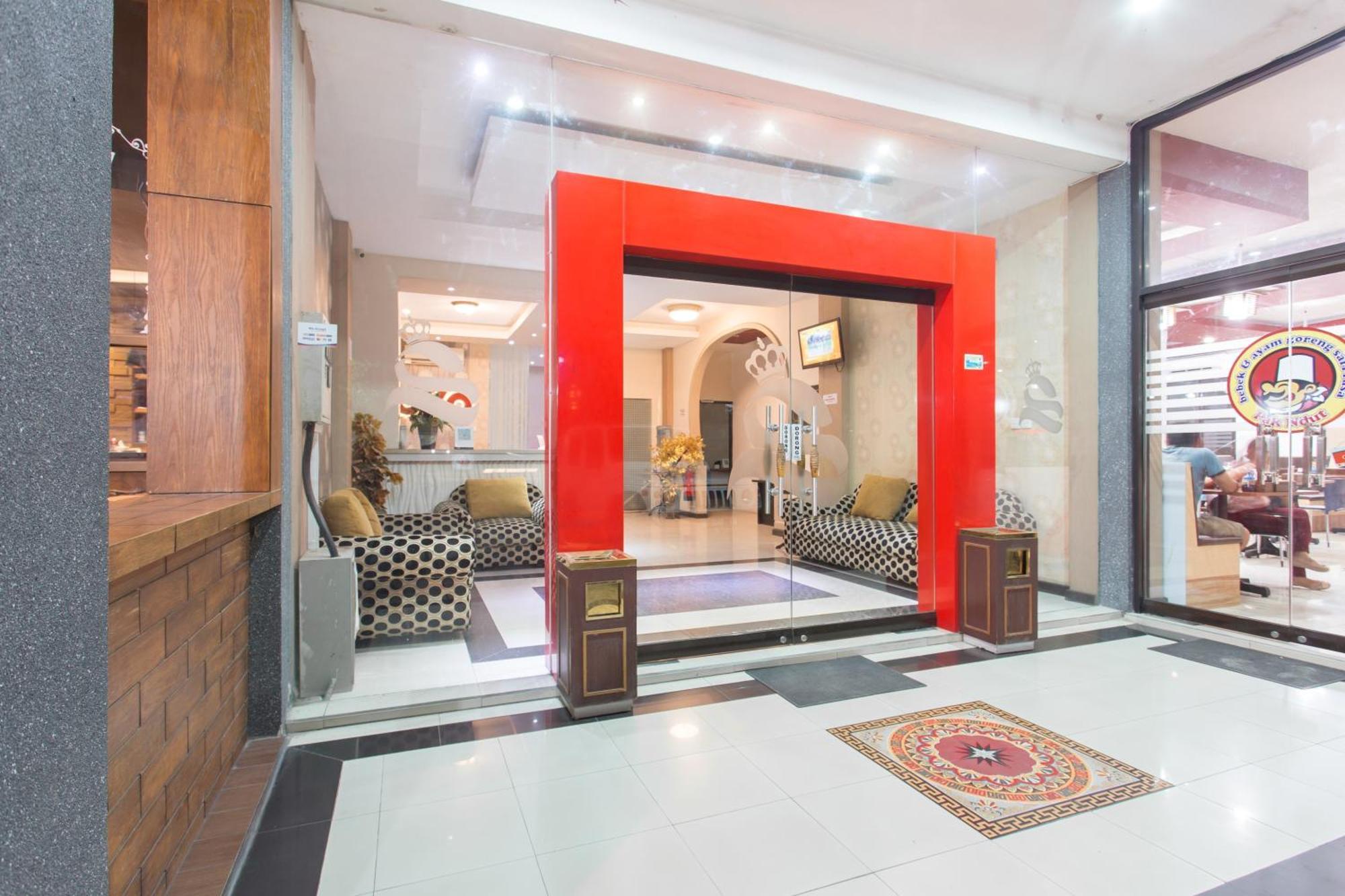 Oyo 663 Hotel Sejati Баликпапан Экстерьер фото