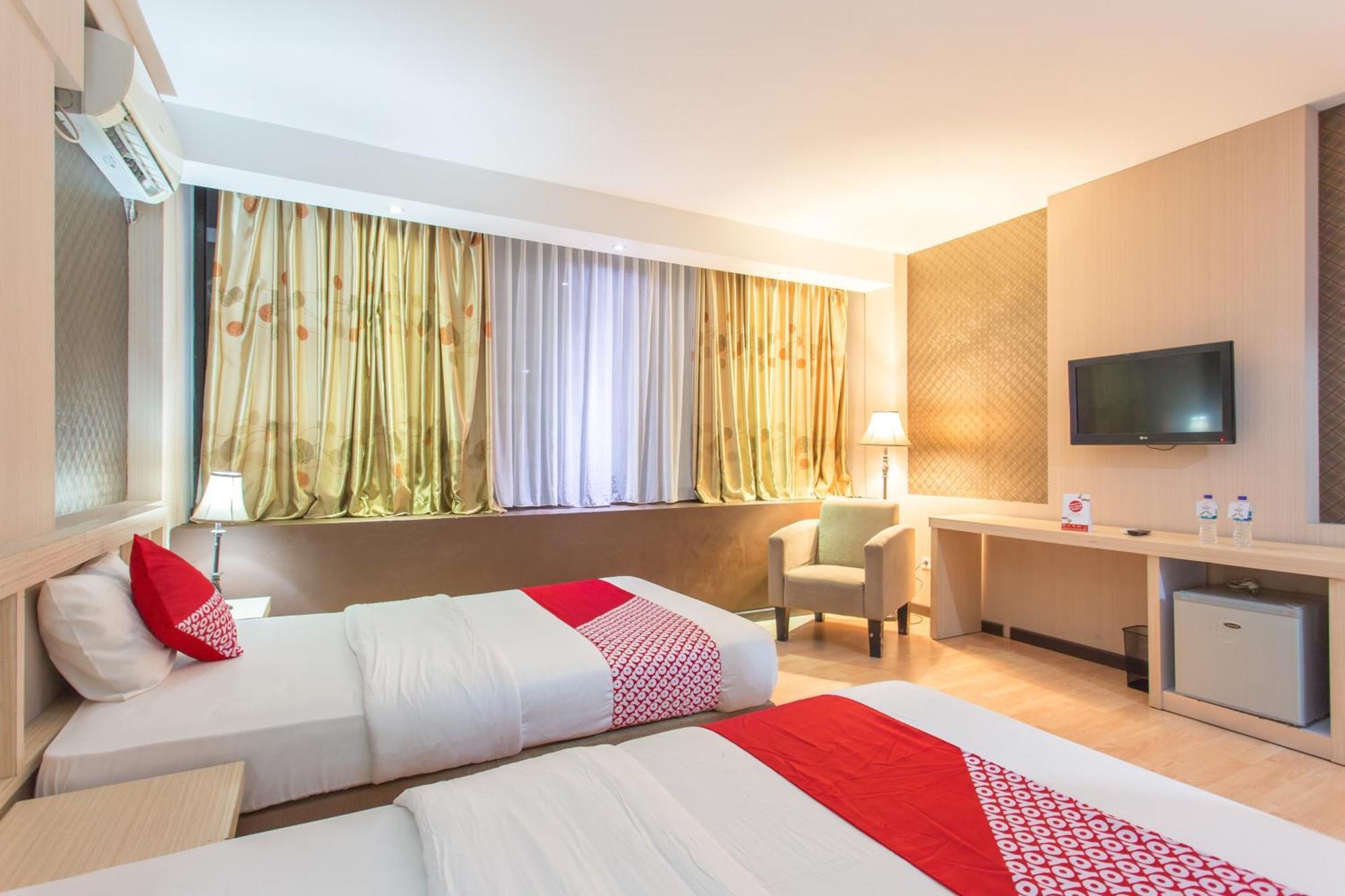 Oyo 663 Hotel Sejati Баликпапан Экстерьер фото