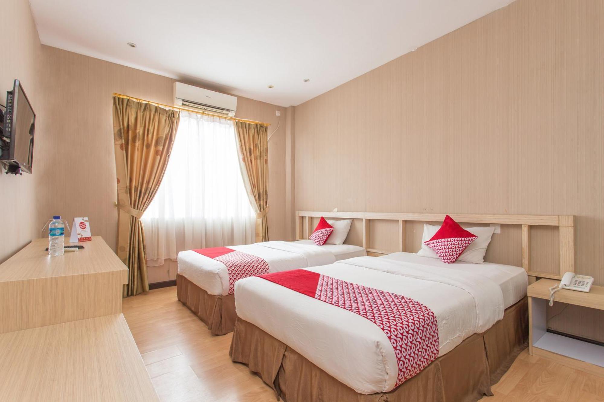 Oyo 663 Hotel Sejati Баликпапан Экстерьер фото