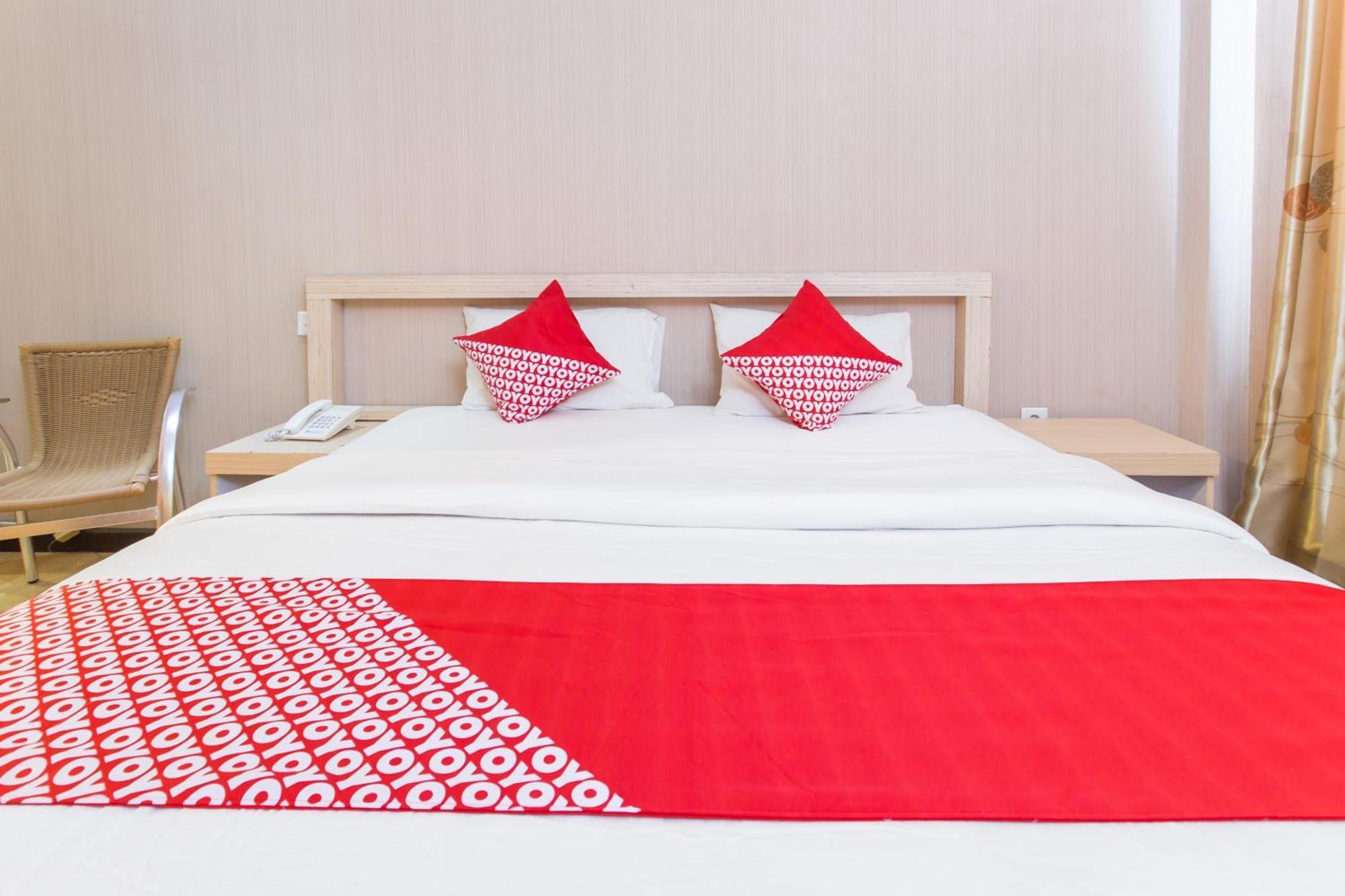 Oyo 663 Hotel Sejati Баликпапан Экстерьер фото